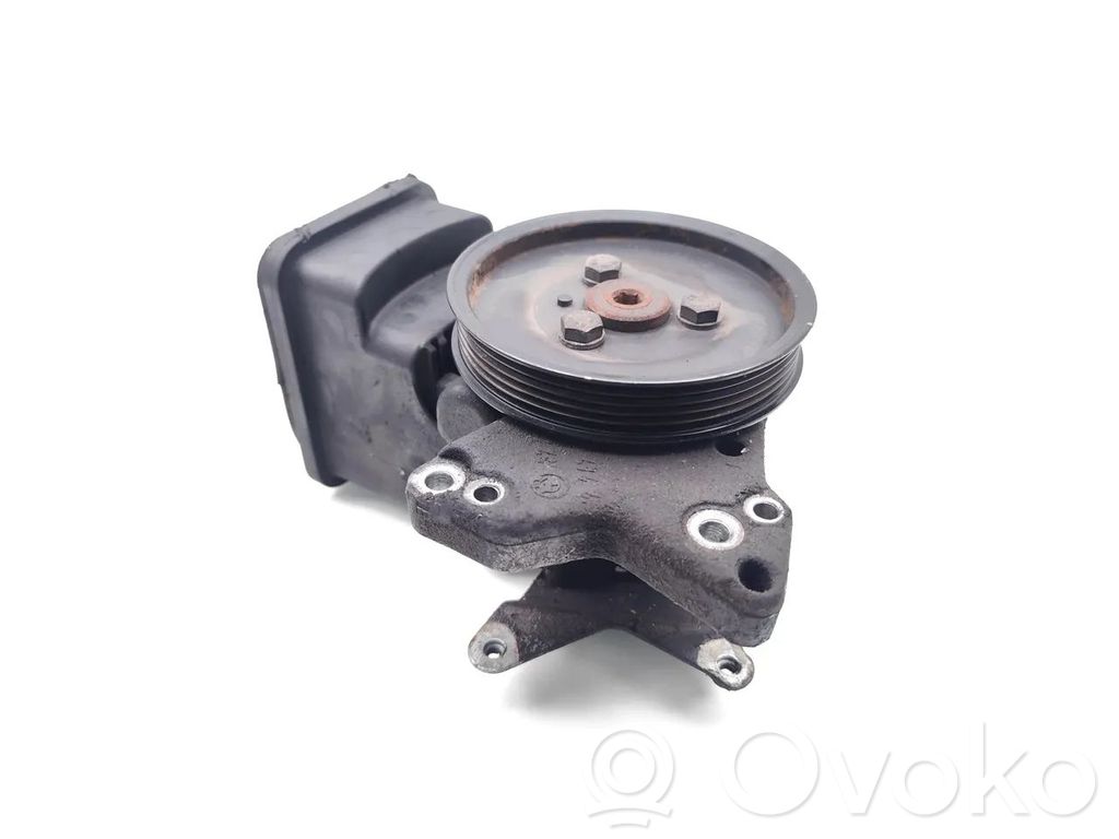 Land Rover Discovery Power steering pump 