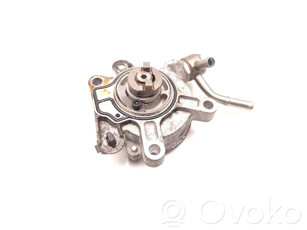 Mazda 3 II Vacuum pump 