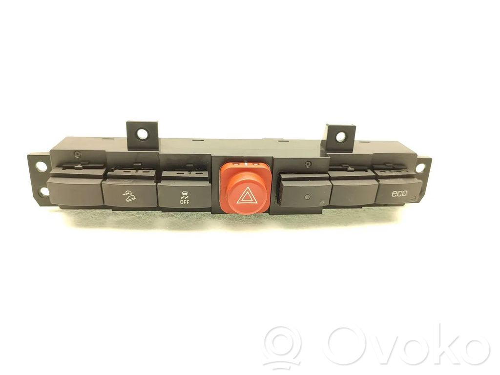 Renault Scenic III -  Grand scenic III Hazard light switch 