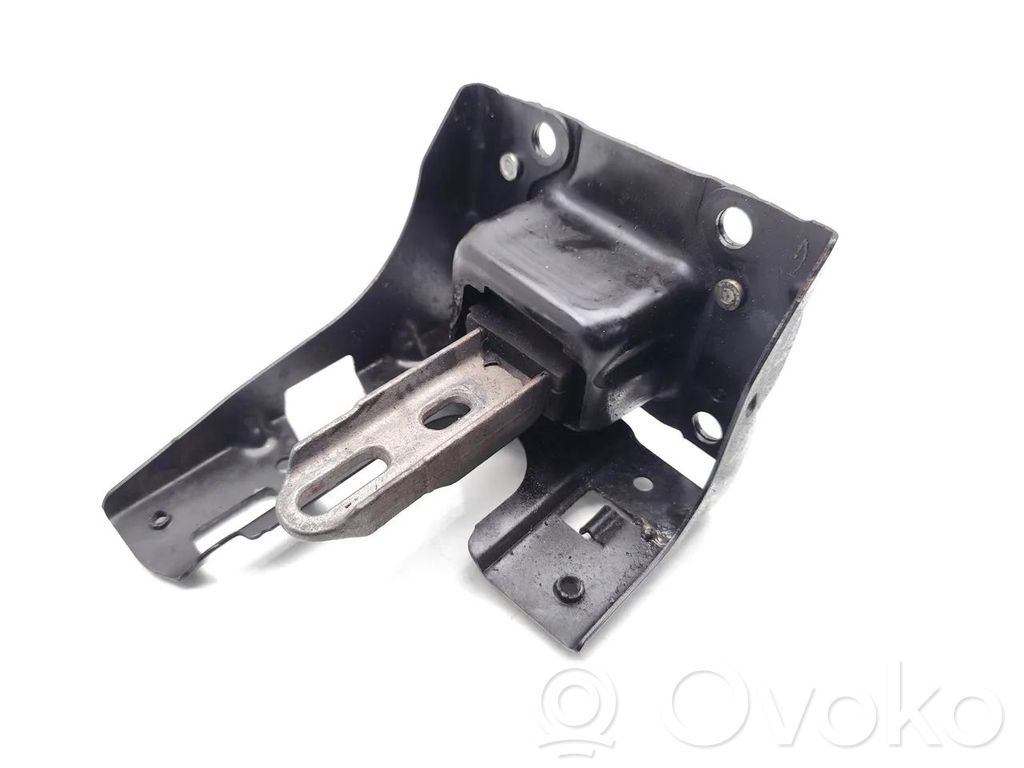 Citroen C3 Engine mount bracket 