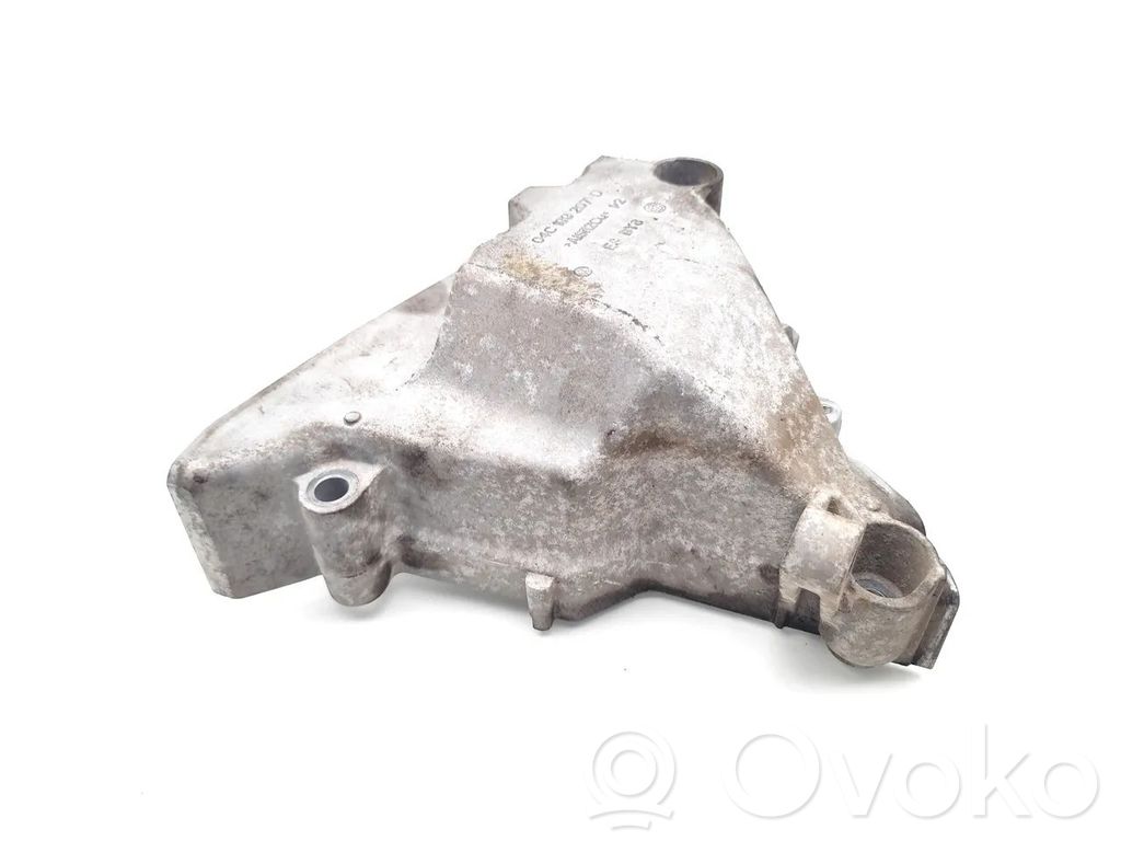 Engine mounting bracket   04C199207D