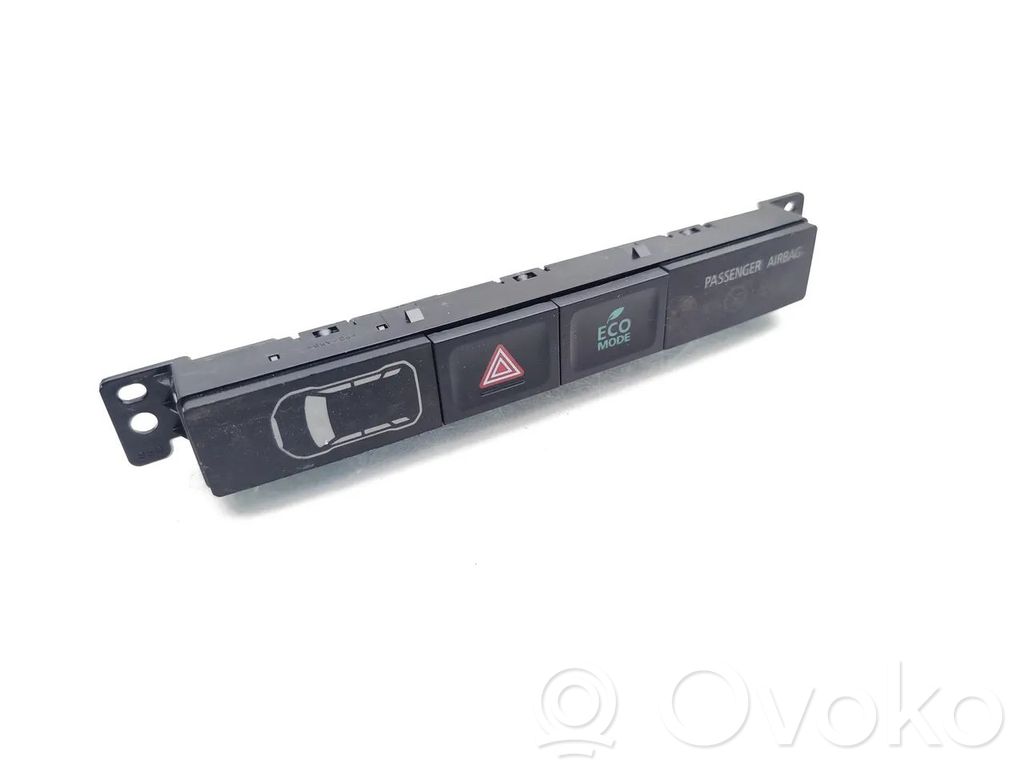 Hazard light switch   8002B409,C68372