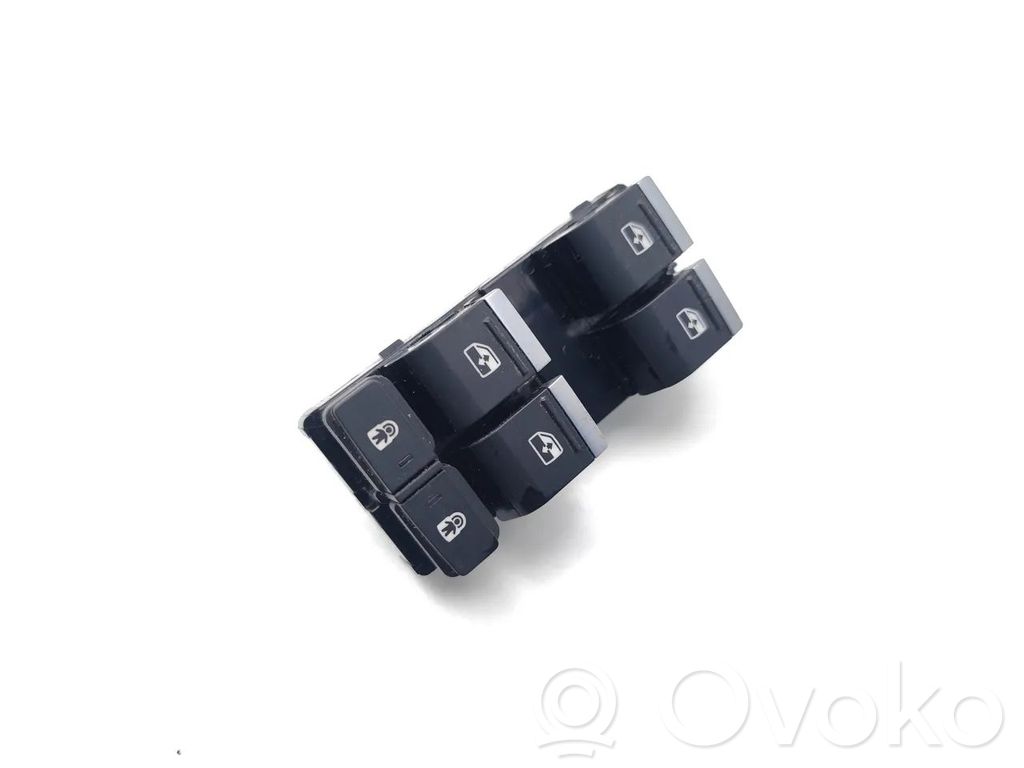 Audi Q4 Sportback e-tron Electric window control switch 