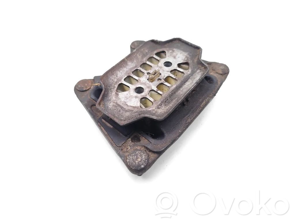 Audi A6 S6 C6 4F Supporto della scatola del cambio 