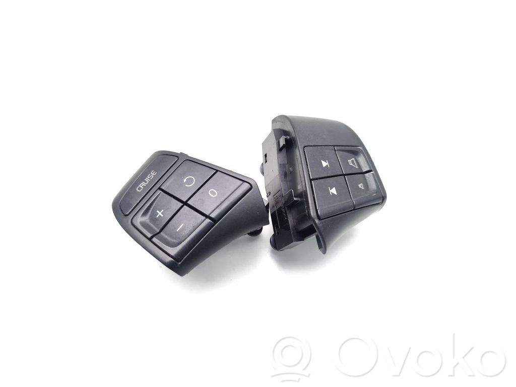 Volvo XC70 Tasten Schalter Multifunktionslenkrad 