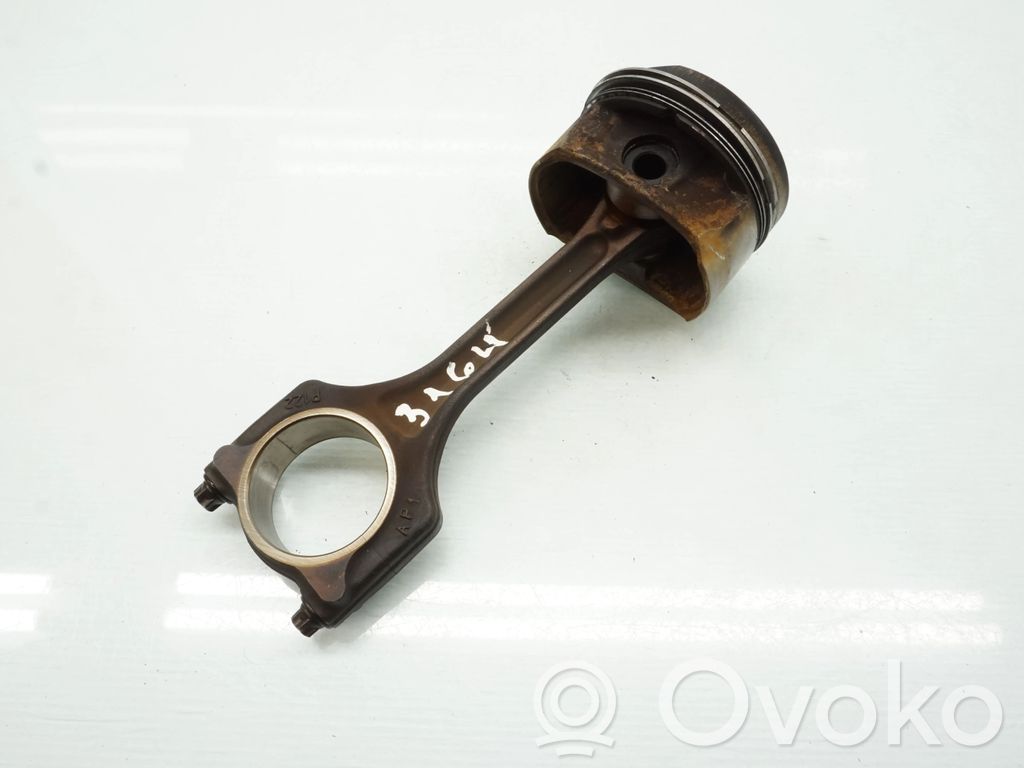 Piston with connecting rod