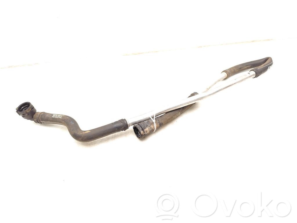 Engine coolant pipe/hose   CT148212