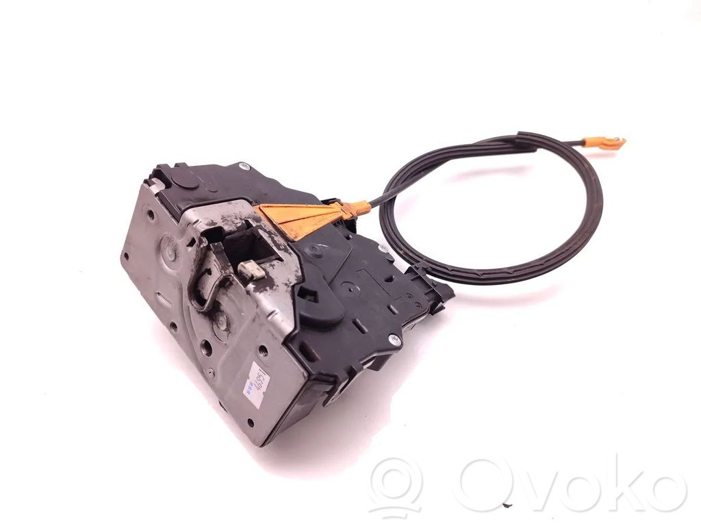 Opel Corsa E Front door lock 