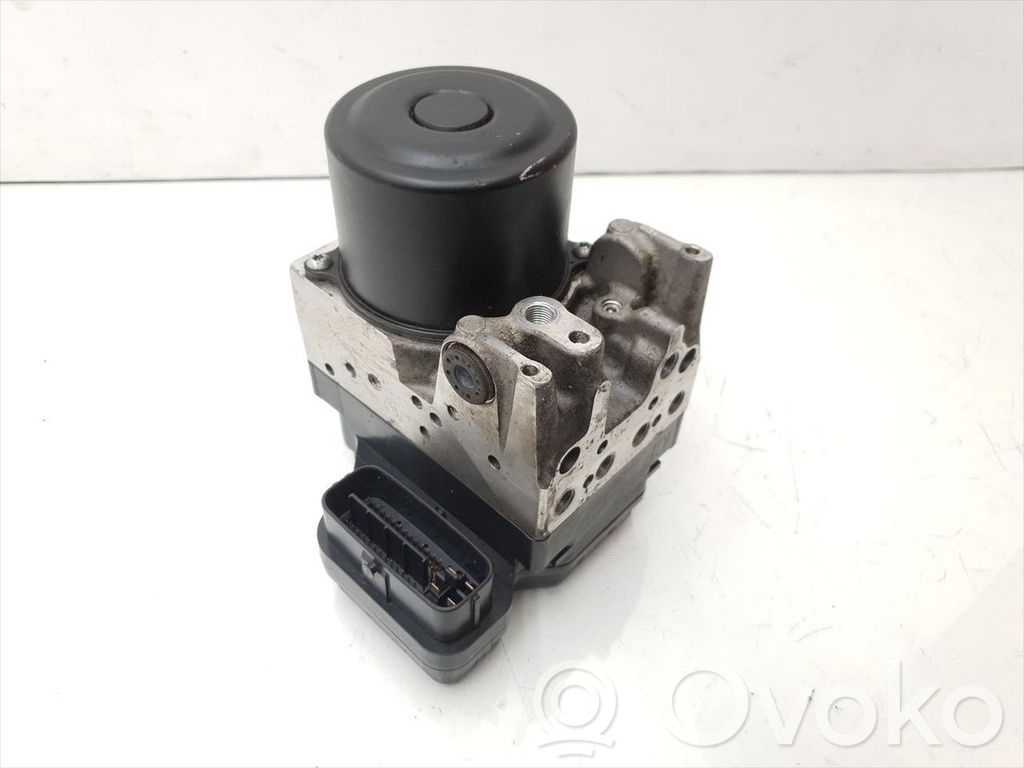Lexus IS 220D-250-350 ABS-pumppu