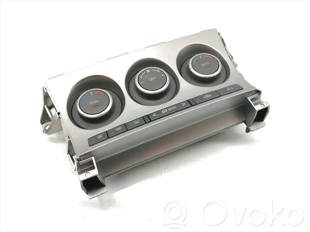 Mazda 3 II Air conditioning (A/C) switch 