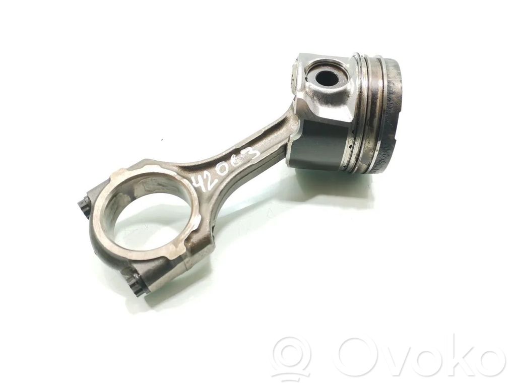 Toyota RAV 4 (XA30) Piston with connecting rod 