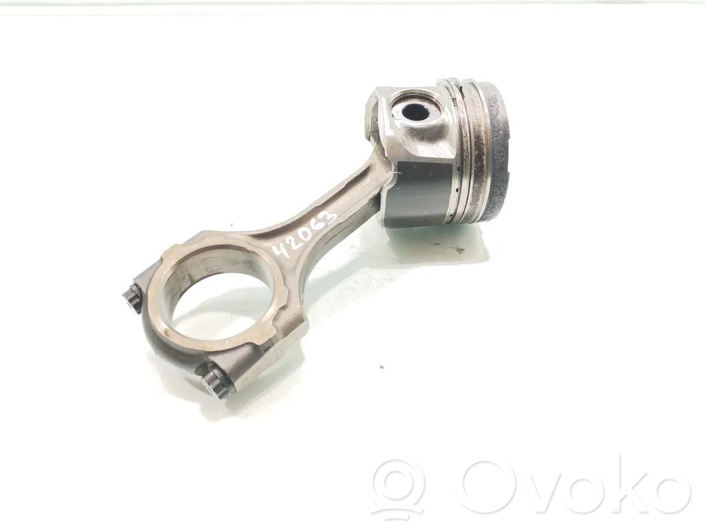 Toyota RAV 4 (XA30) Piston with connecting rod 