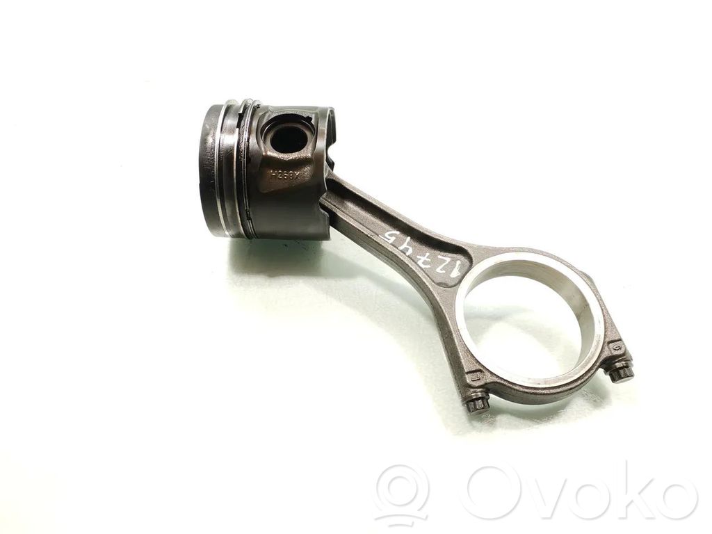 Piston with connecting rod
