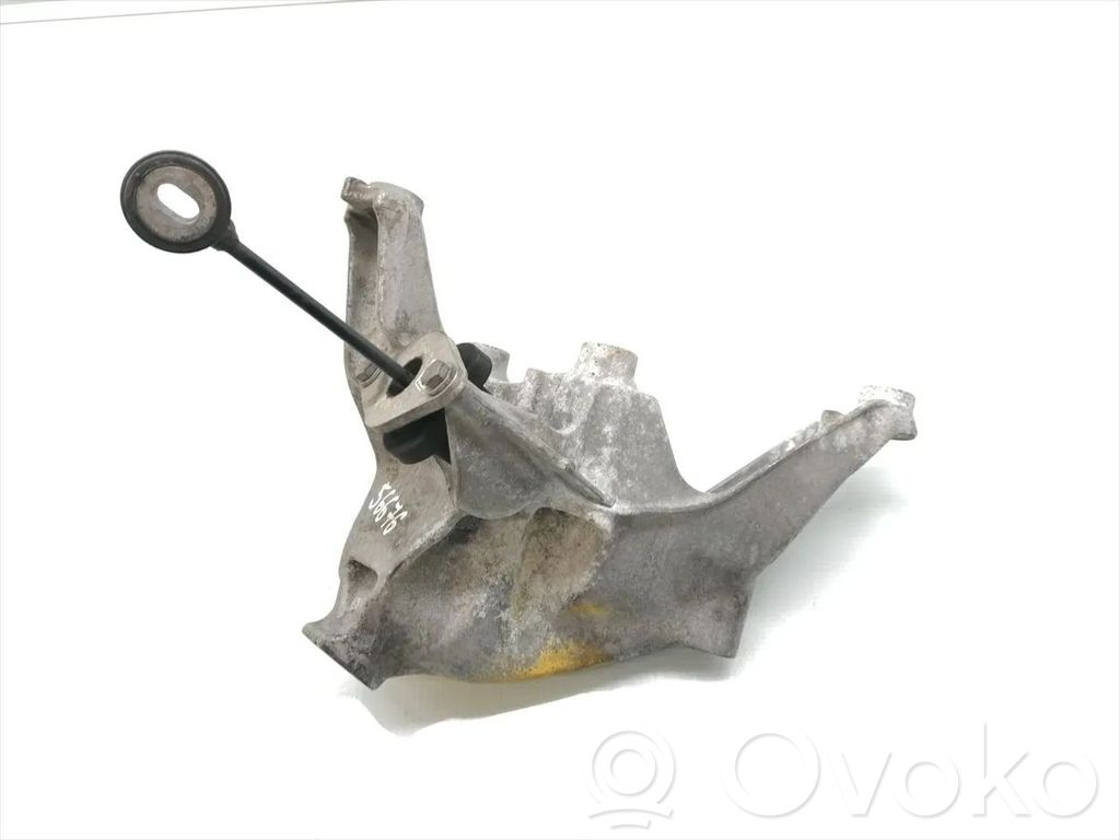Audi A4 S4 B9 Engine mounting bracket 