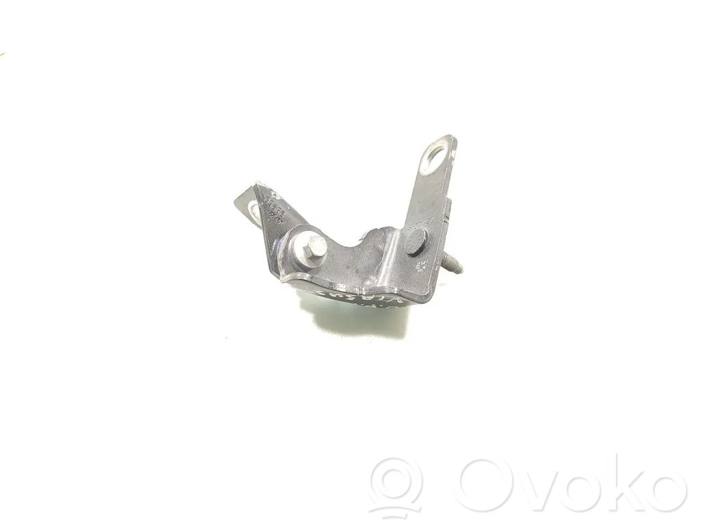 Ford Focus Front door upper hinge 