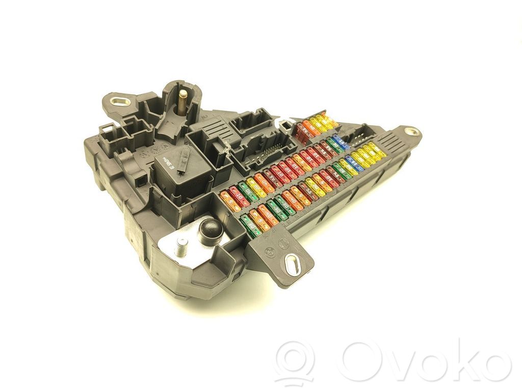 BMW 5 E60 E61 Ramka / Moduł bezpieczników 