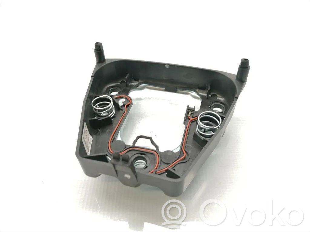 Volvo C30 Kita salono detalė 