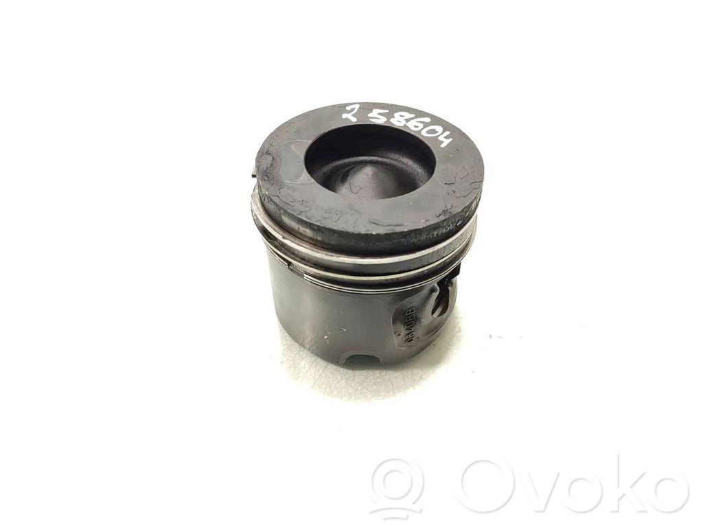 Piston
