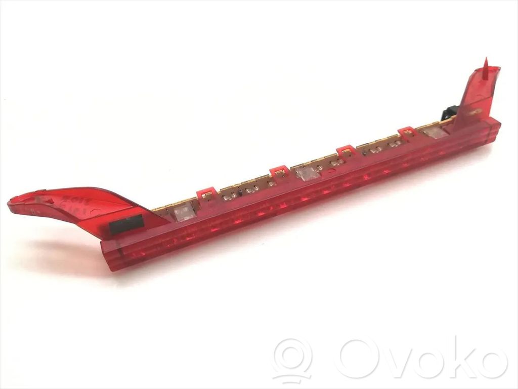 Kolmas/lisäjarruvalo   6924673,63256924673