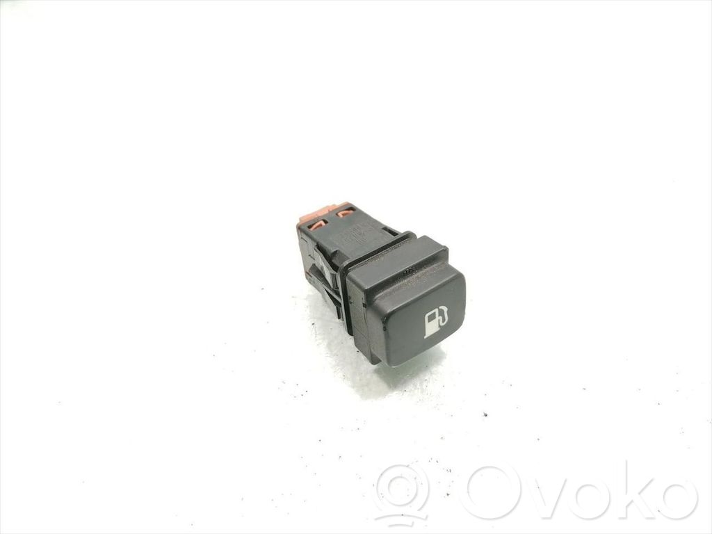 Citroen C4 I Bouton interrupteur de trappe à essence