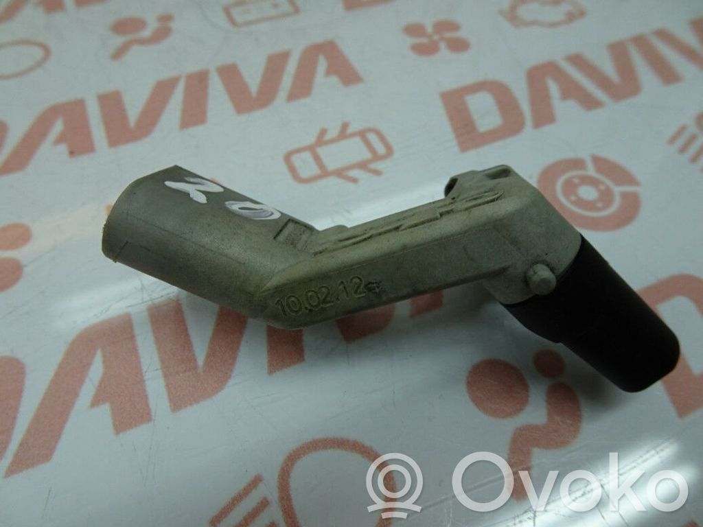 Kampiakselin asentoanturi   036906433D