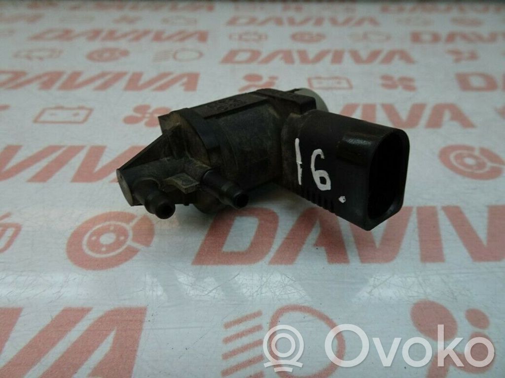 Volkswagen Touran I Válvula de vacío 