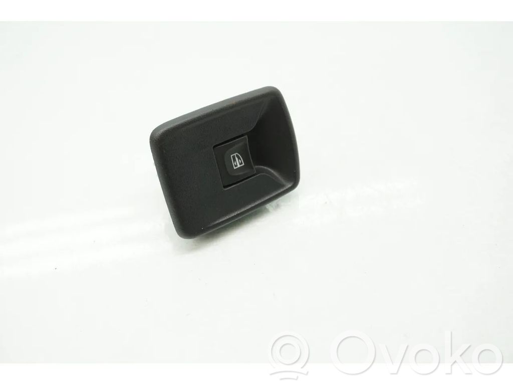 Dacia Sandero Electric window control switch 