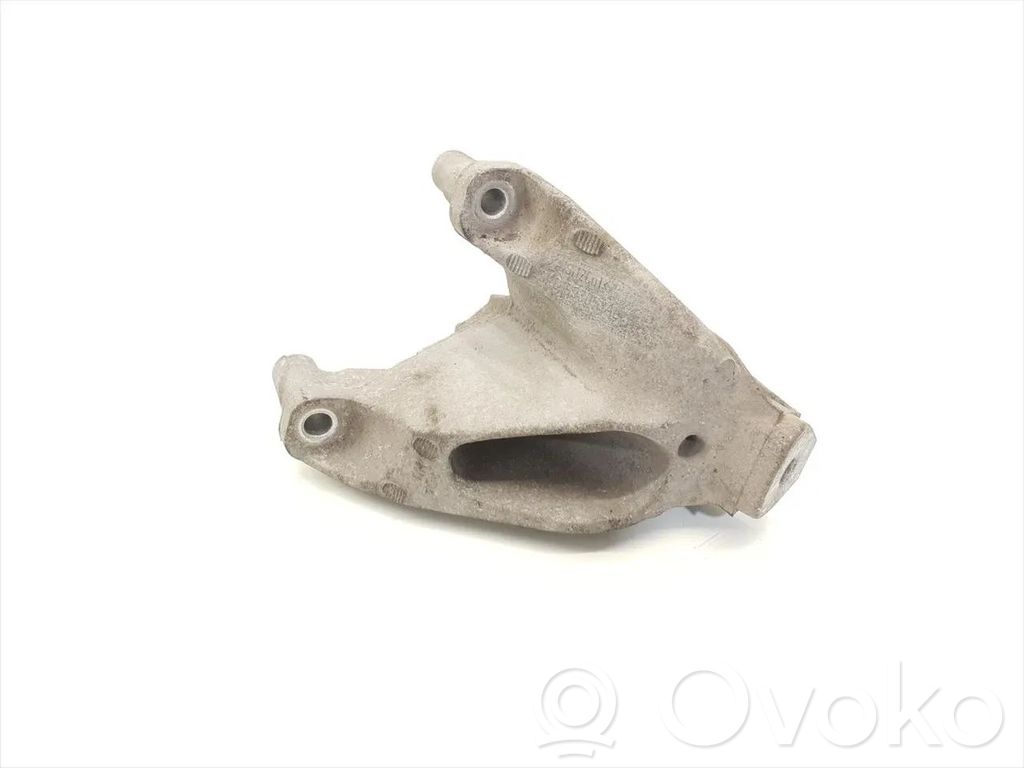 Audi A4 S4 B8 8K Engine mounting bracket 