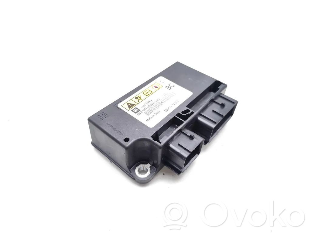 Airbag control unit/module   13587444
