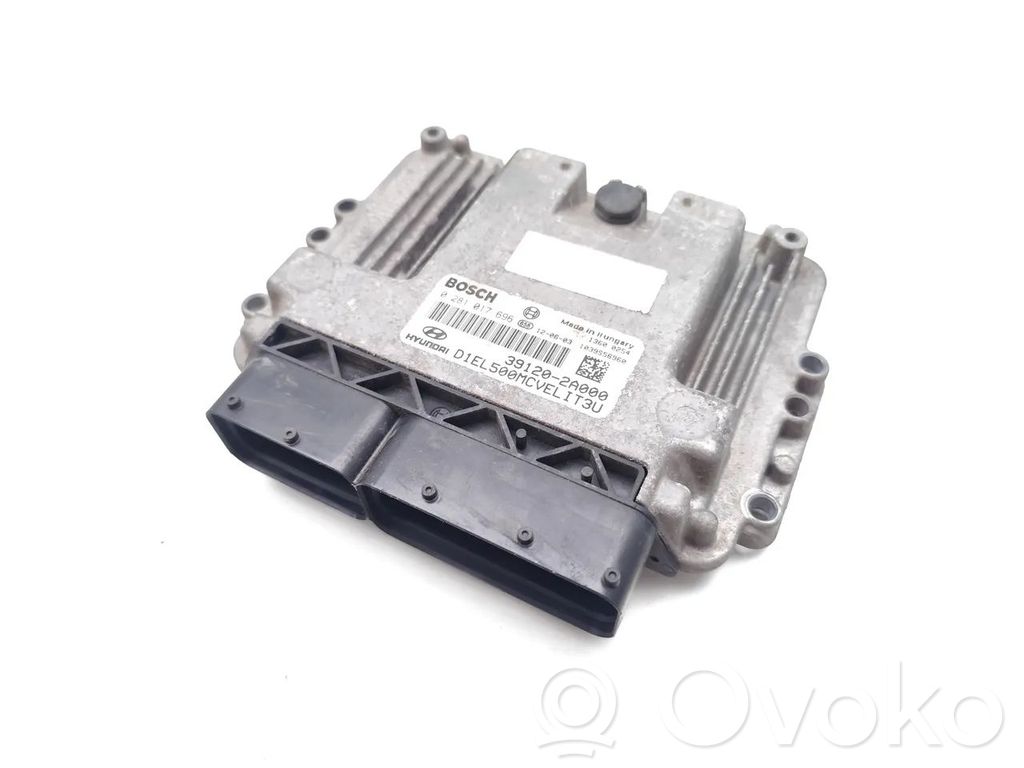 Hyundai ix35 Engine control unit/module 