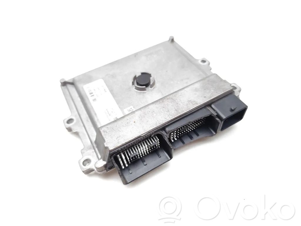 Renault Clio IV Engine control unit/module 
