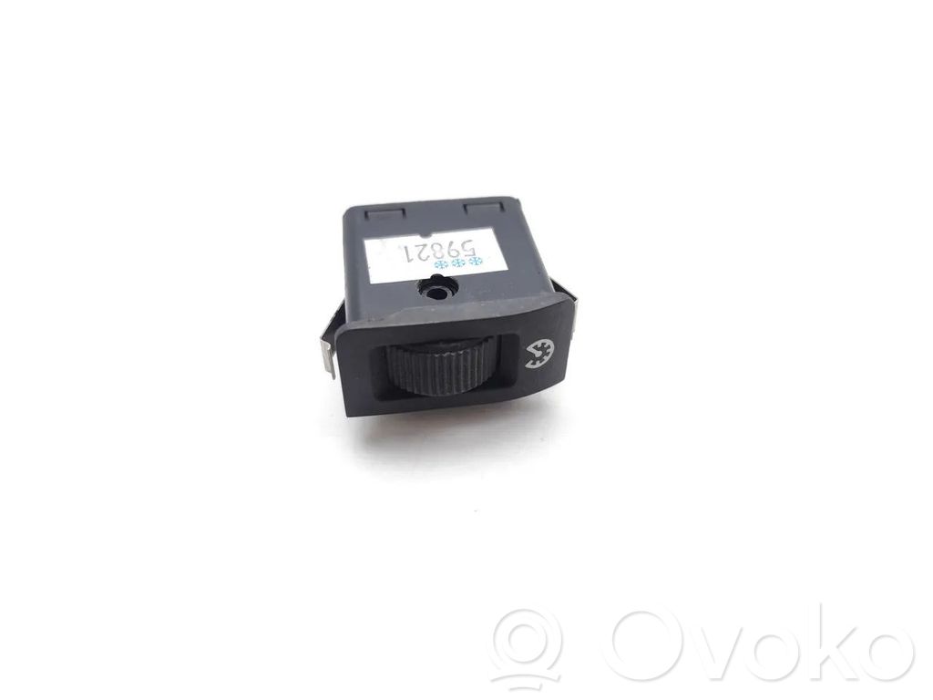 Panel lighting control switch   8352216,21315000,61318352216