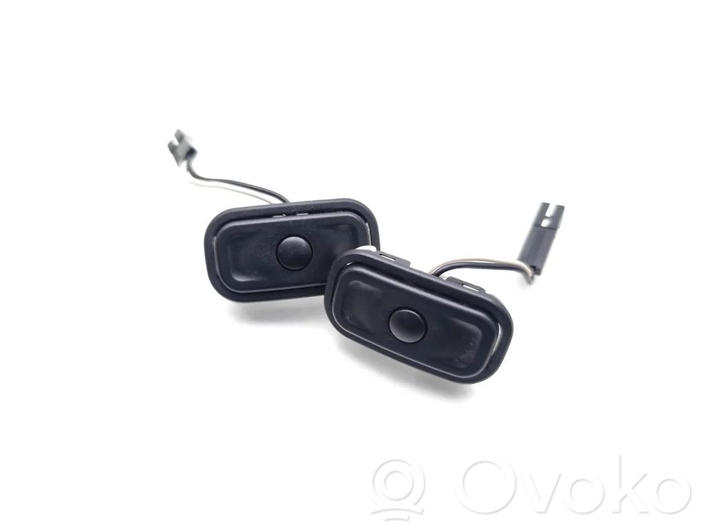 Steering wheel buttons/switches   56046099AD,28292312,56046098AD