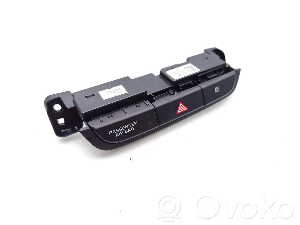 KIA Xceed Botón interruptor de luz de peligro 