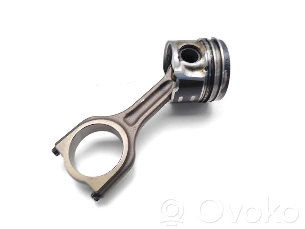 Citroen Berlingo Piston with connecting rod 