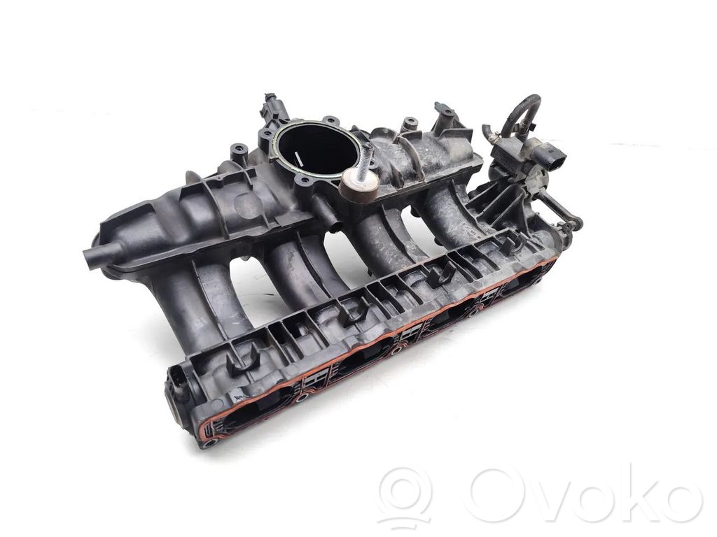 Audi A5 8T 8F Colector de admisión 