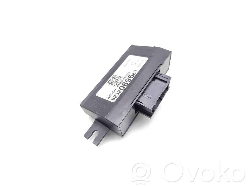 DS Automobiles 9 Door control unit/module 