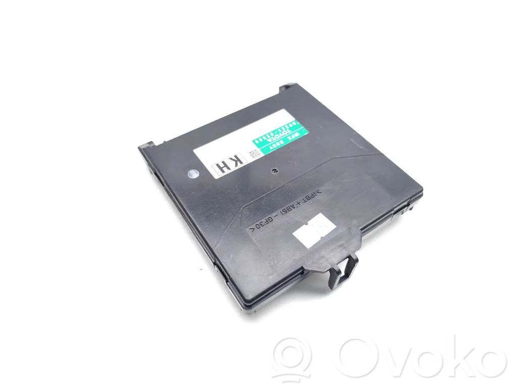 Toyota Auris E180 Central body control module 