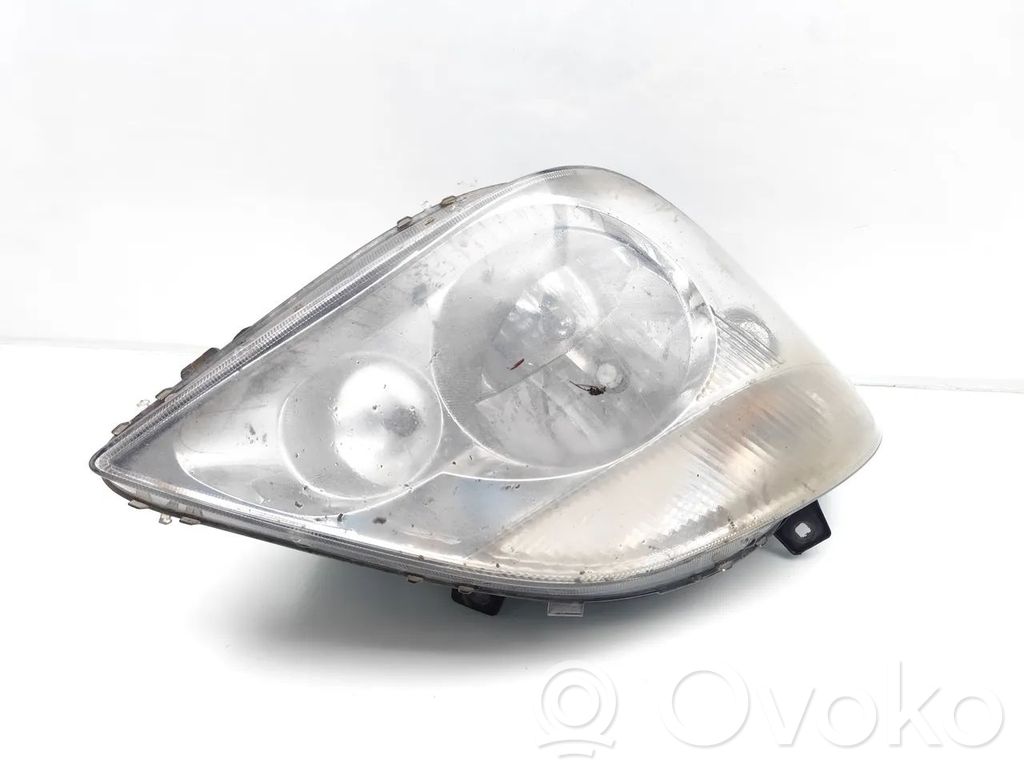 Mercedes-Benz Sprinter W906 Lampa przednia 