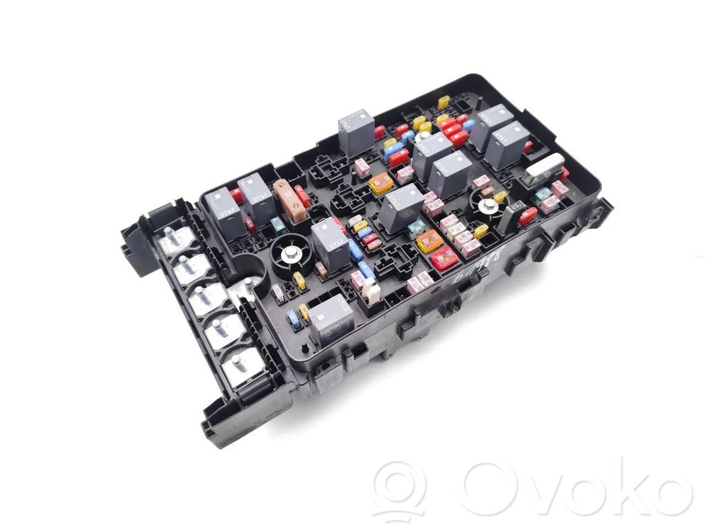 Jeep Cherokee KL Sicherungskasten 