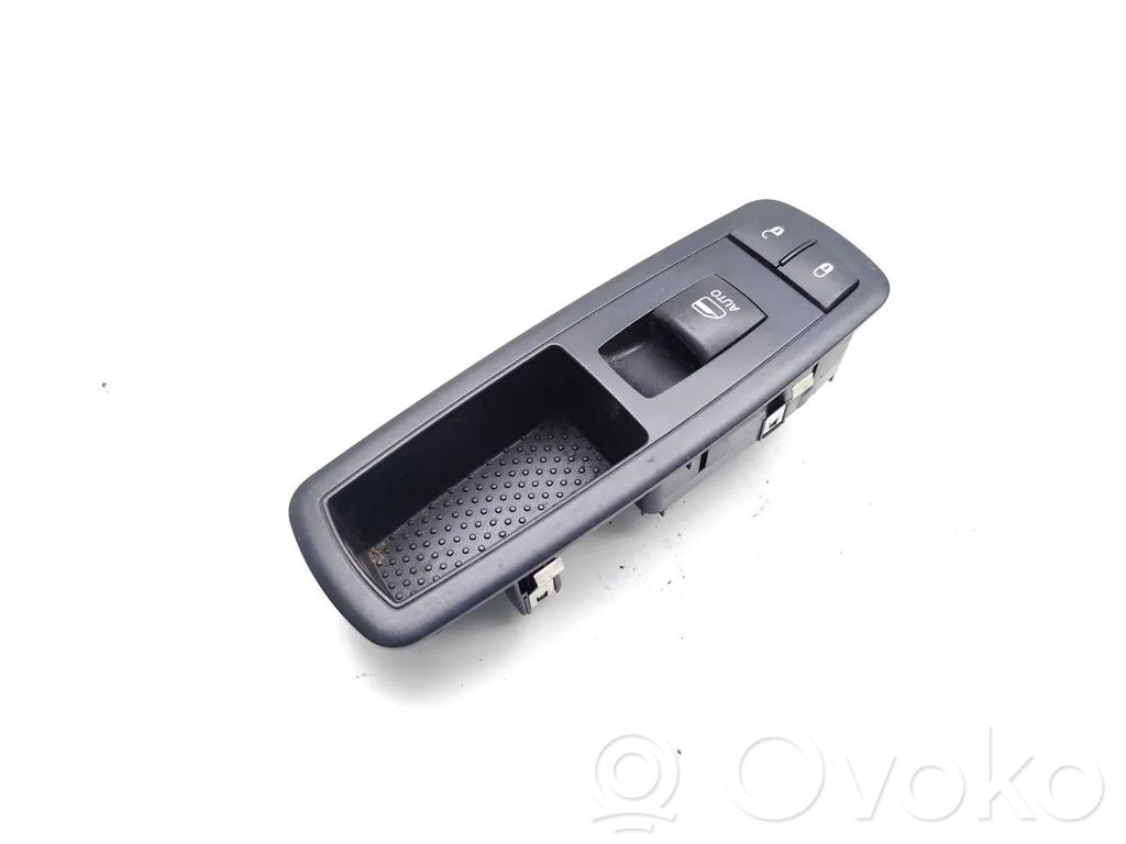 Jeep Cherokee Electric window control switch 