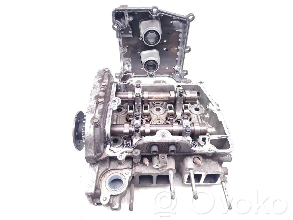 Subaru Legacy Engine head 