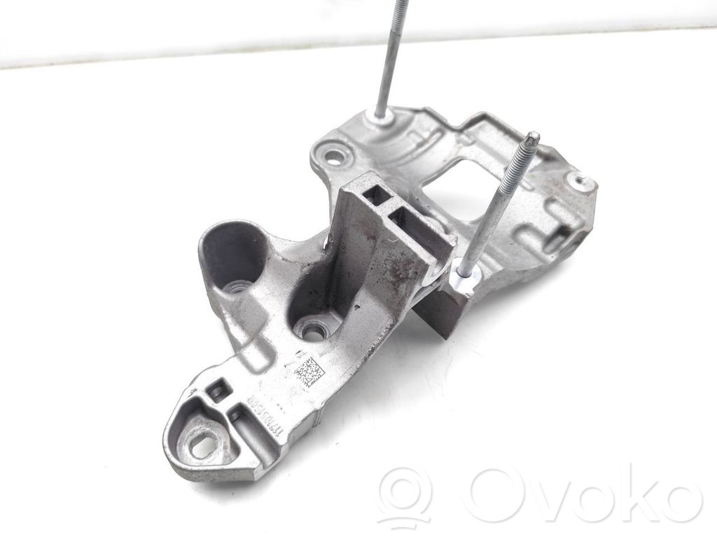 Mocowanie alternatora   117105158R