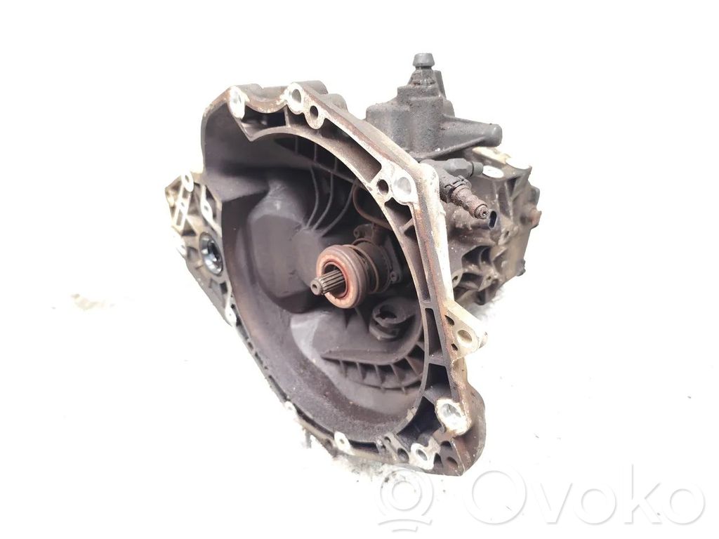 Opel Corsa D Cutie viteze manuală cu 5 trepte 