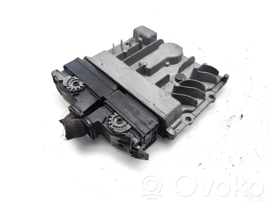 Opel Astra J Engine control unit/module 