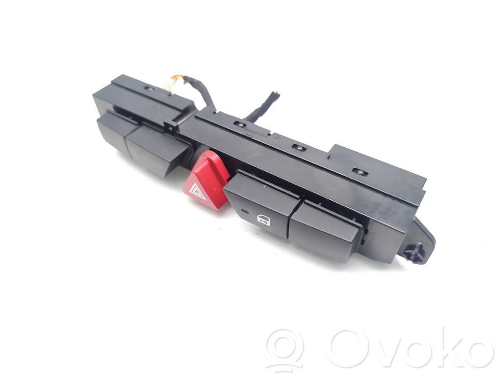 Botón interruptor de luz de peligro   937001H900,202006754,202009258,937001H905,937001H910