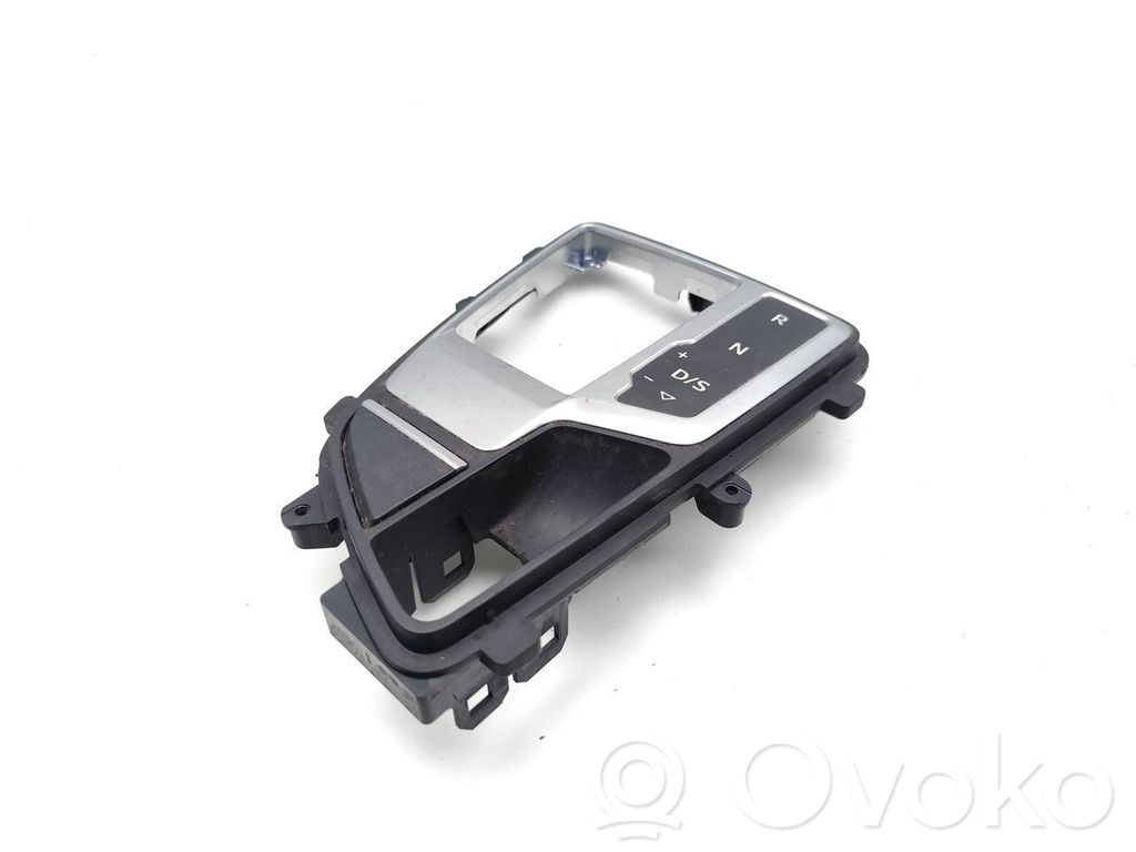 Audi A4 S4 B9 Rivestimento in plastica cornice della leva del cambio
