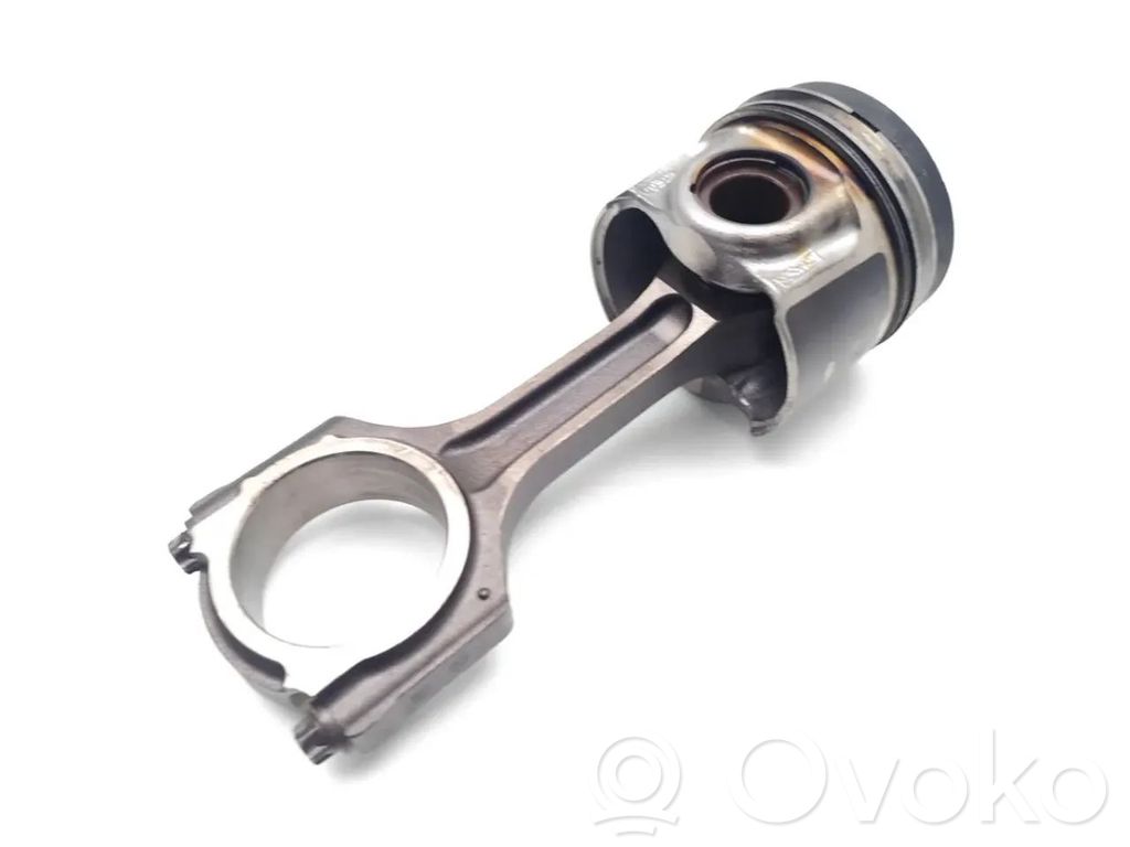 Pistón con biela   YMR6
