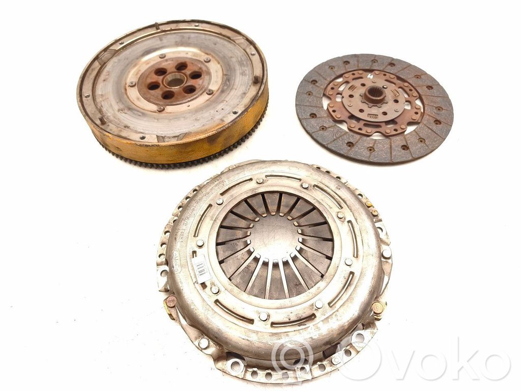 Ford Kuga II Kit d'embrayage