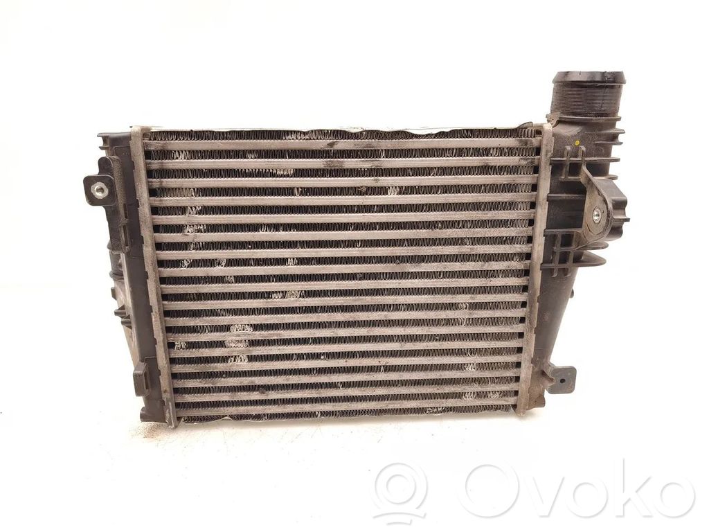 Opel Vivaro Intercooler radiator 